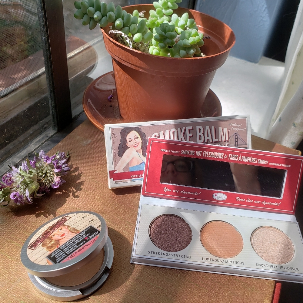 theBalm Smoke Palette and Mini Mary-Lou manizer🌟